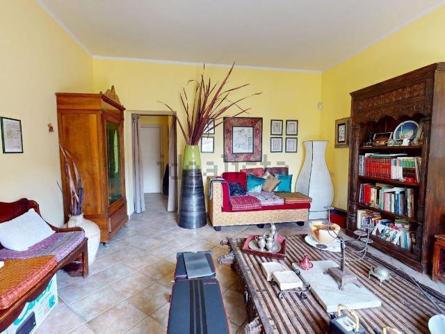 Appartamento in vendita di 140 m² in Via Caprera, 20