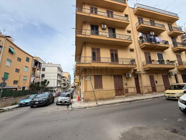 Appartamento in vendita di 140 m² in Via Carà