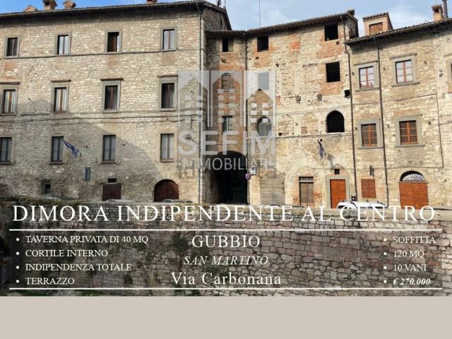 Appartamento in vendita di 140 m² in Via Carbonana