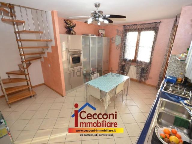 Appartamento in vendita di 140 m² in Via Carlo Alberto dalla Chiesa, 5
