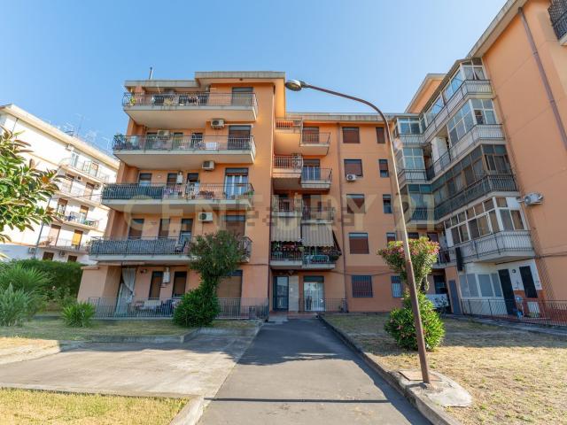 Appartamento in vendita di 140 m² in Via Carrubella, 155