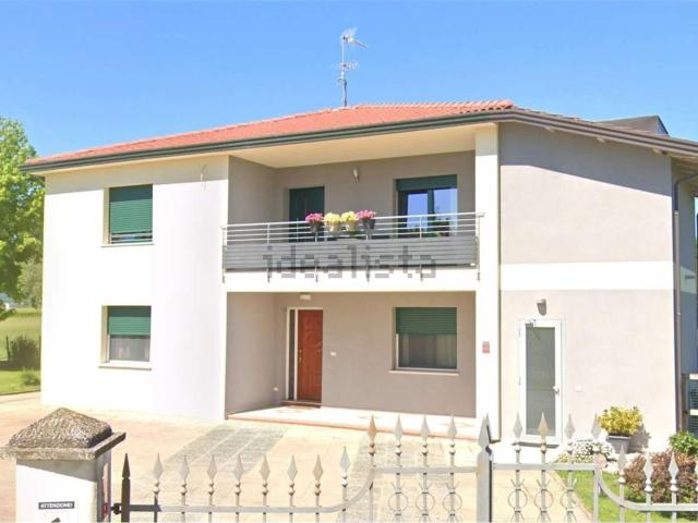 Appartamento in vendita di 140 m² in Via Chiodare