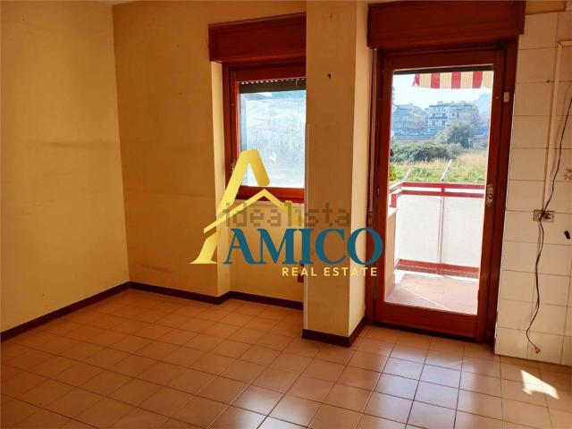 Appartamento in vendita di 140 m² in Via Città di Palermo, 167