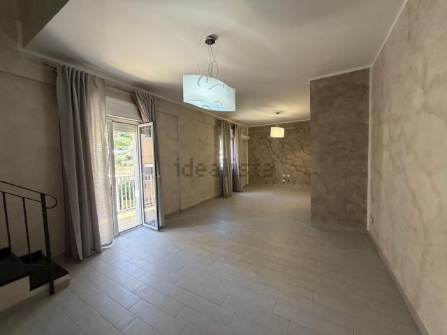 Appartamento in vendita di 140 m² in Via Ciaculli