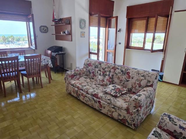 Appartamento in vendita di 140 m² in Via Club Azzurro, 4