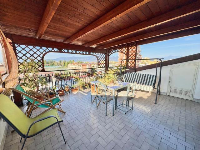 Appartamento in vendita di 140 m² in Via Crocifisso, 81