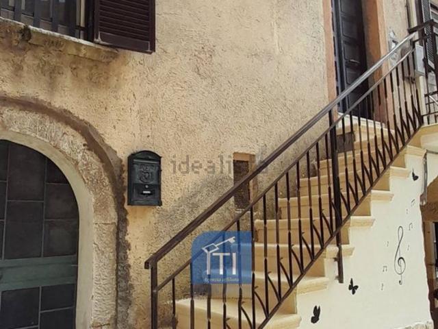 Appartamento in vendita di 140 m² in Via A. Genovesi, 8