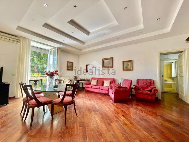 Appartamento in vendita di 140 m² in Via Armando Diaz, 123