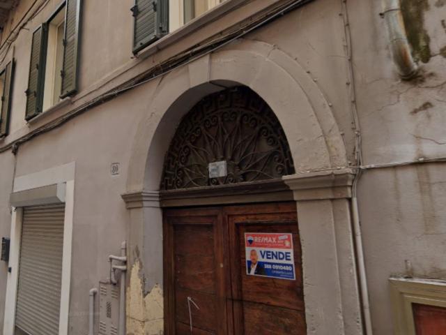 Appartamento in vendita di 140 m² in Via Arniense