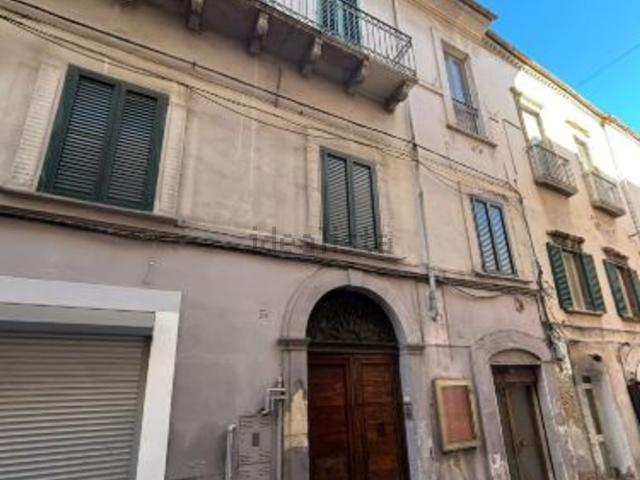 Appartamento in vendita di 140 m² in Via Arniense, 80