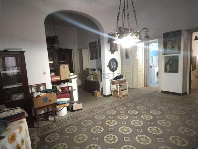 Appartamento in vendita di 140 m² in Via Avvocato Emanuele Rossi, 7
