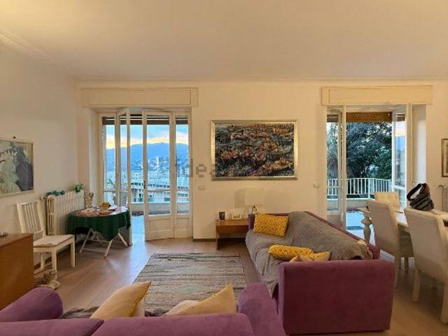 Appartamento in vendita di 140 m² in Via Avenaggi, 29