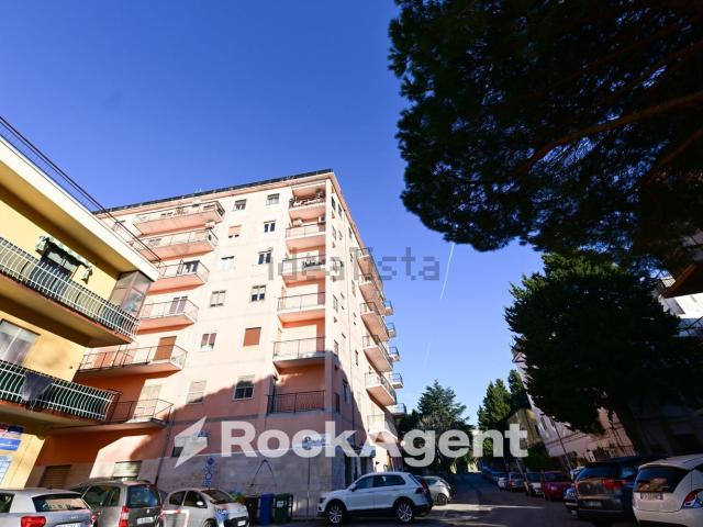 Appartamento in vendita di 140 m² in Via Bambinello Gesù, 24