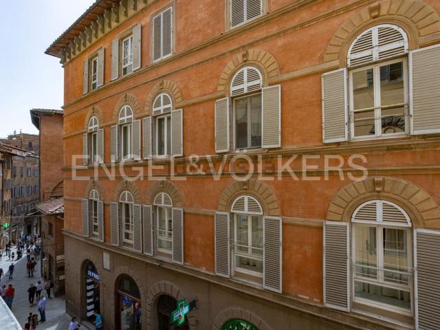 Appartamento in vendita di 140 m² in Via Banchi di Sopra