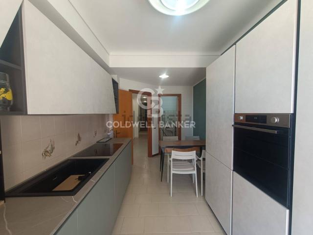Appartamento in vendita di 140 m² in Via Bari, 38