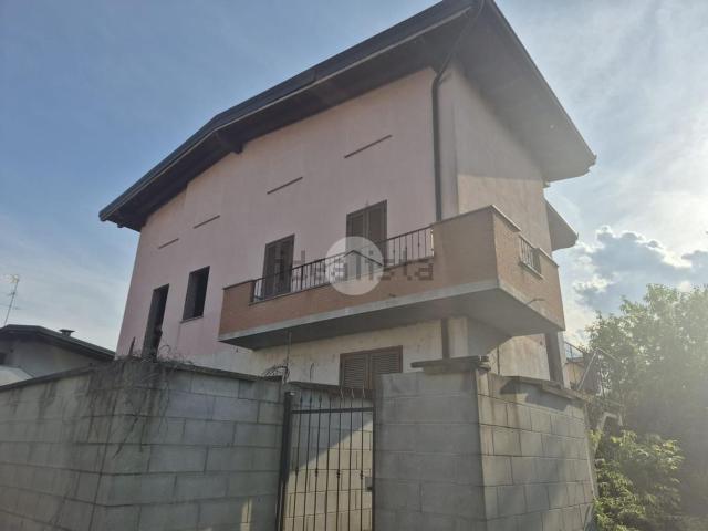 Appartamento in vendita di 140 m² in Via Bereguardo, 21