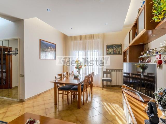 Appartamento in vendita di 140 m² in Via G. Verdi