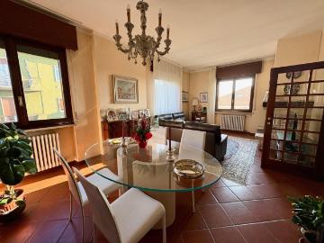 Appartamento in vendita di 140 m² in Via G. B Cavalcaselle, 18