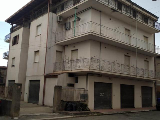Appartamento in vendita di 140 m² in Via G. Pepe