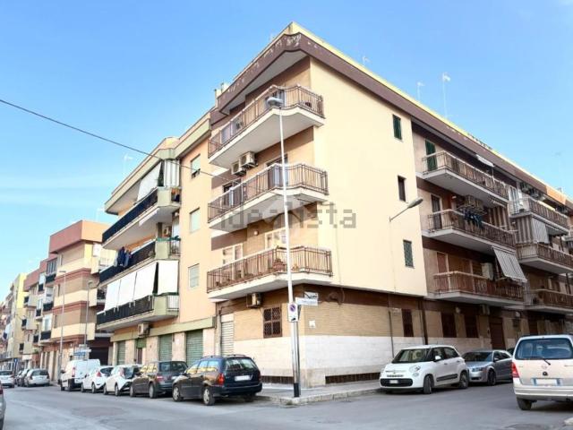 Appartamento in vendita di 140 m² in Via Galileo Galilei, 32