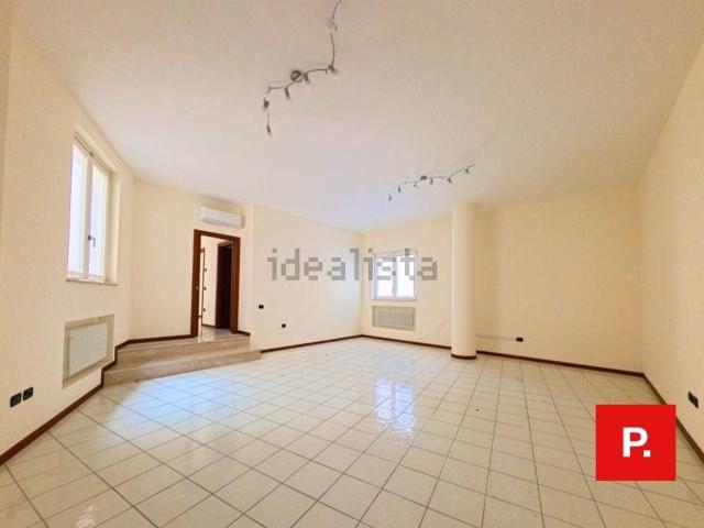 Appartamento in vendita di 140 m² in Via Giuseppe Mazzini