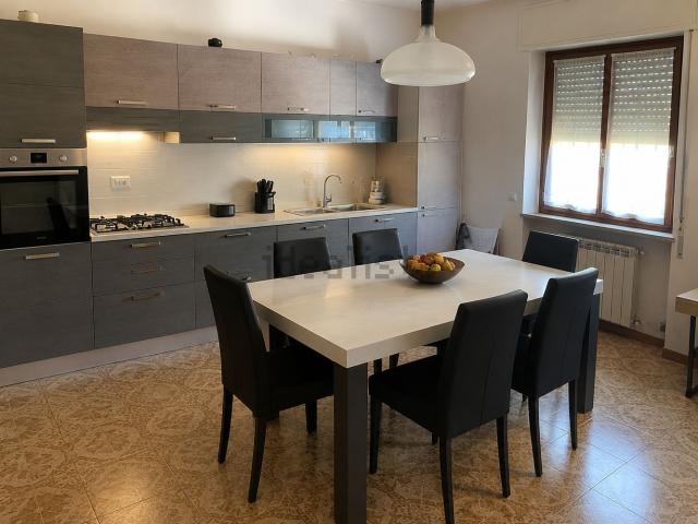 Appartamento in vendita di 140 m² in Via Giuseppe Mazzini