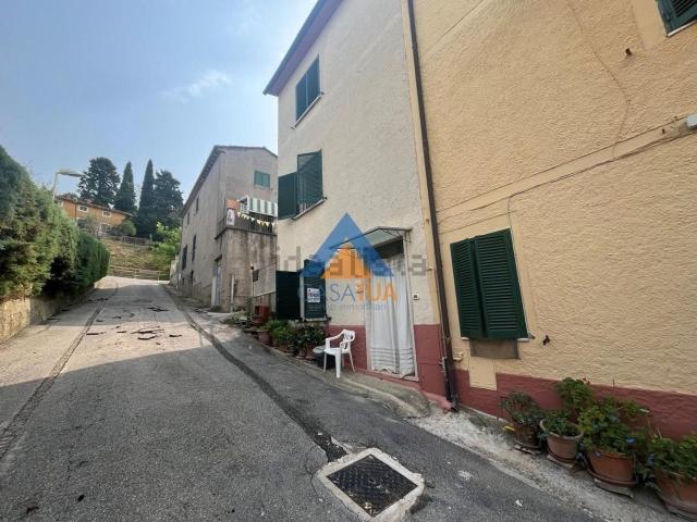 Appartamento in vendita di 140 m² in Via Giuseppe Verdi