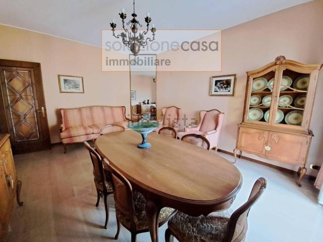 Appartamento in vendita di 140 m² in Via Giacomo Matteotti, 72