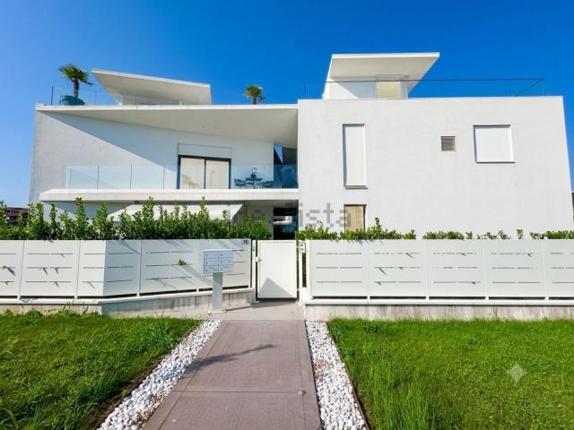 Appartamento in vendita di 140 m² in Via Giacinto Facchetti, 7