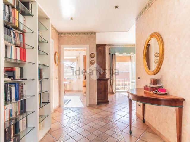 Appartamento in vendita di 140 m² in Via Giorgina, 114