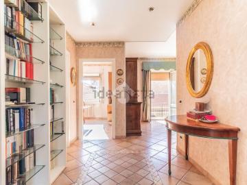 Appartamento in vendita di 140 m² in Via Giorgina, 114