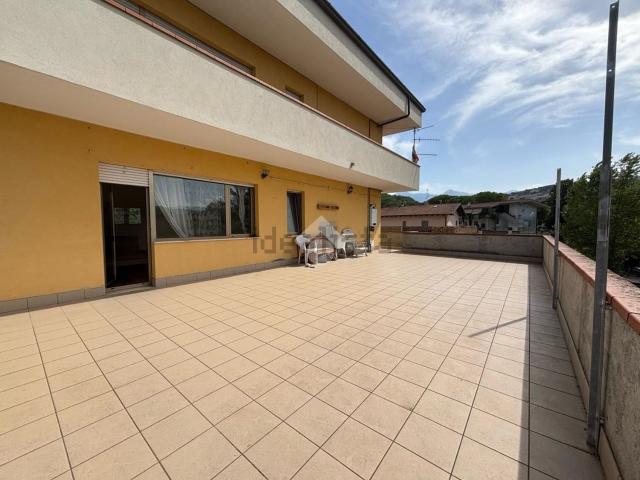Appartamento in vendita di 140 m² in Via Giotto, 10