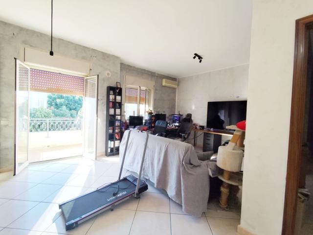 Appartamento in vendita di 140 m² in Via Giovanni Verga