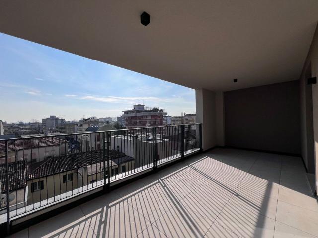 Appartamento in vendita di 140 m² in Via Guglielmo Marconi