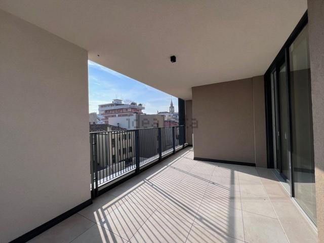 Appartamento in vendita di 140 m² in Via Guglielmo Marconi, 52