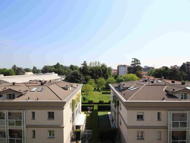 Appartamento in vendita di 140 m² in Via Don Minzoni, 25