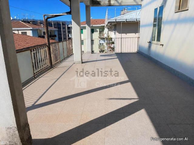 Appartamento in vendita di 140 m² in Via Don Carlo de Cardona, 28