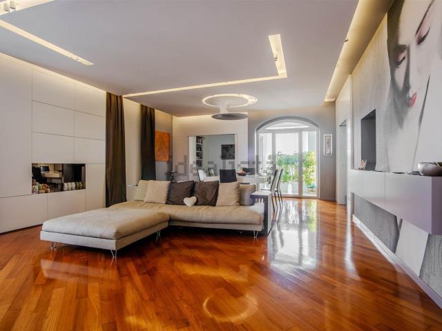 Appartamento in vendita di 140 m² in Via Don Giuseppe Minerva, 47