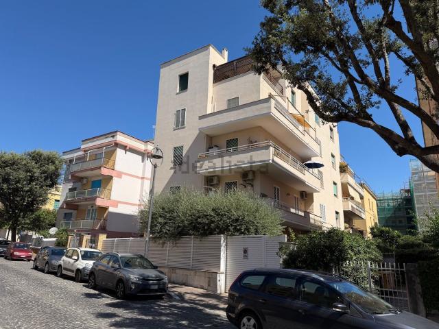 Appartamento in vendita di 140 m² in Via degli Elci