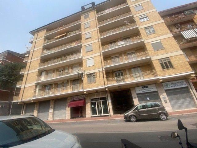 Appartamento in vendita di 140 m² in Via degli Imbimbo