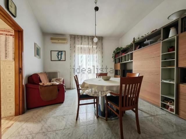 Appartamento in vendita di 140 m² in Via dei Mandorli, 25