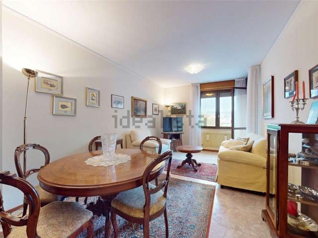Appartamento in vendita di 140 m² in Via dei Cappuccini, 11