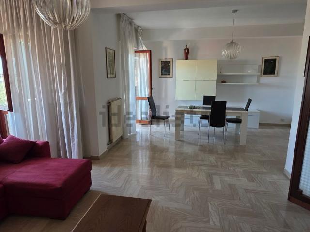 Appartamento in vendita di 140 m² in Via dei Volsci, 124