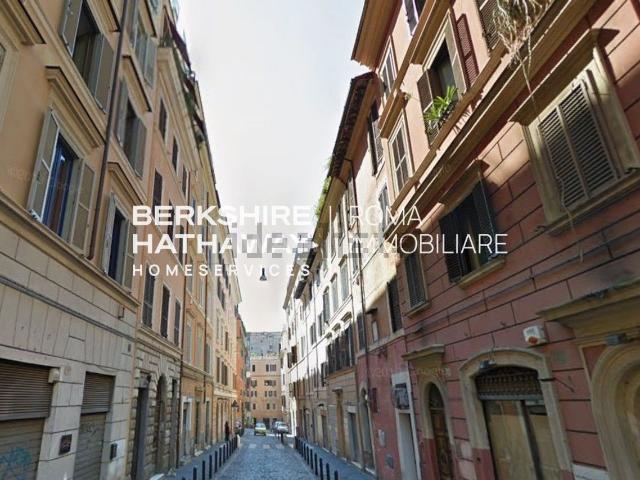 Appartamento in vendita di 140 m² in Via del Boschetto