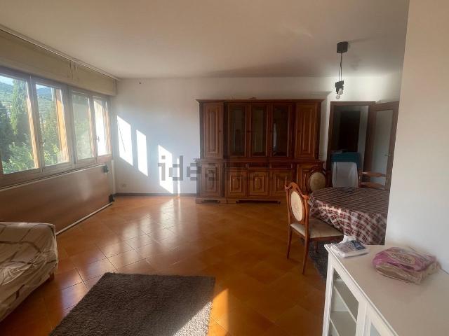 Appartamento in vendita di 140 m² in Via del Campo Sportivo