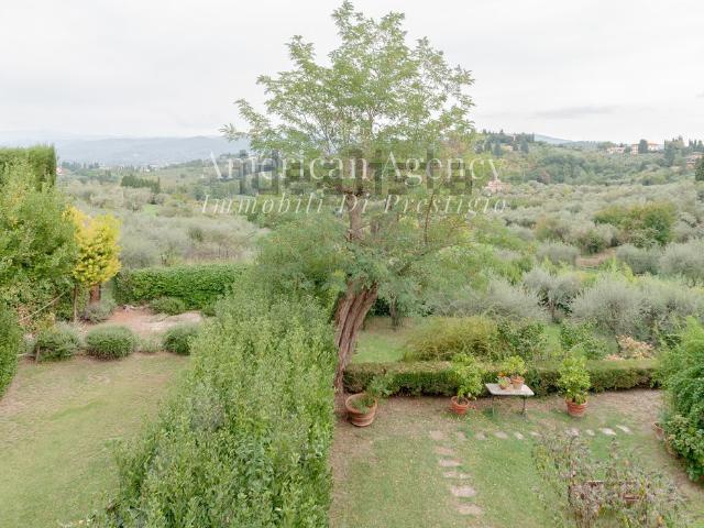 Appartamento in vendita di 140 m² in Via del Pian dei Giullari