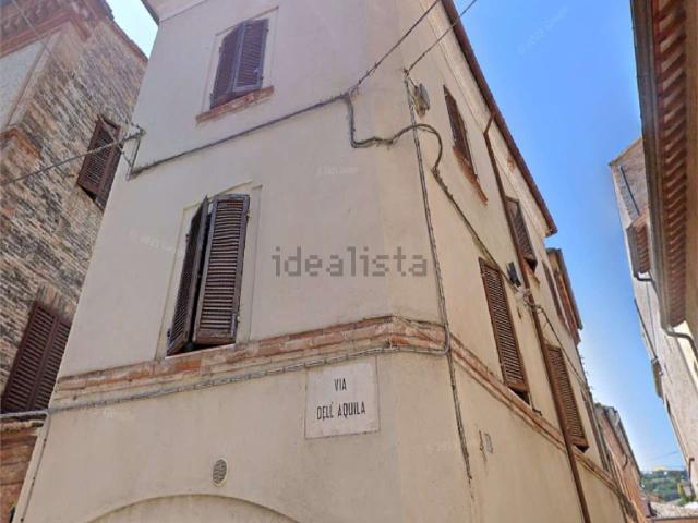 Appartamento in vendita di 140 m² in Via dell&apos Aquila
