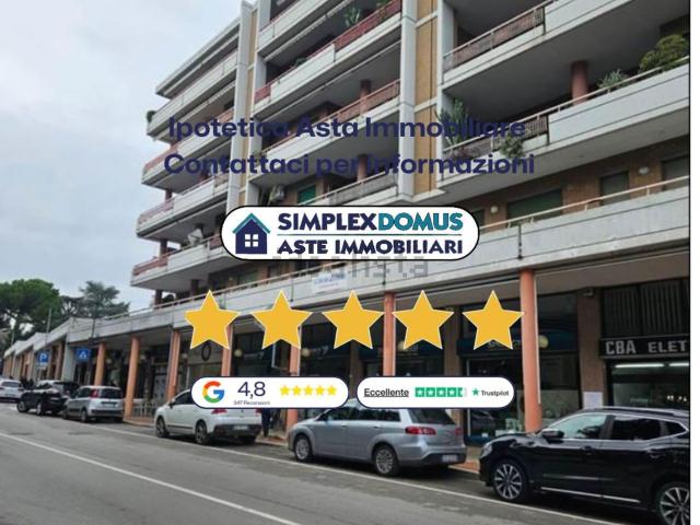 Appartamento in vendita di 140 m² in Via dello Sport
