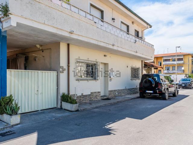 Appartamento in vendita di 140 m² in Via della Gronda, 101