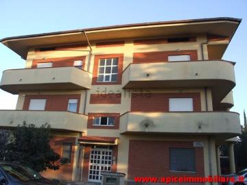 Appartamento in vendita di 140 m² in Via della Solidarietà, 4
